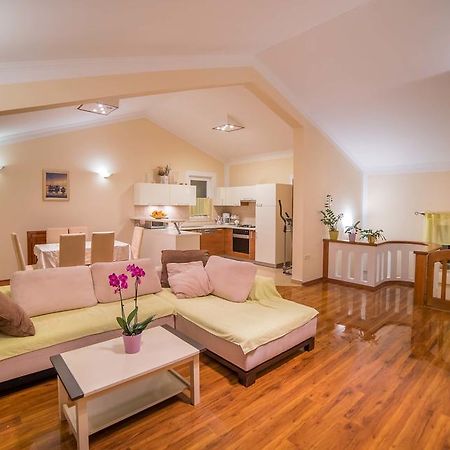 Captain'S Apartment Barbat na Rabu 외부 사진
