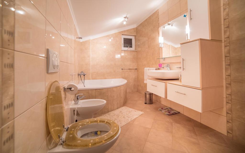 Captain'S Apartment Barbat na Rabu 외부 사진