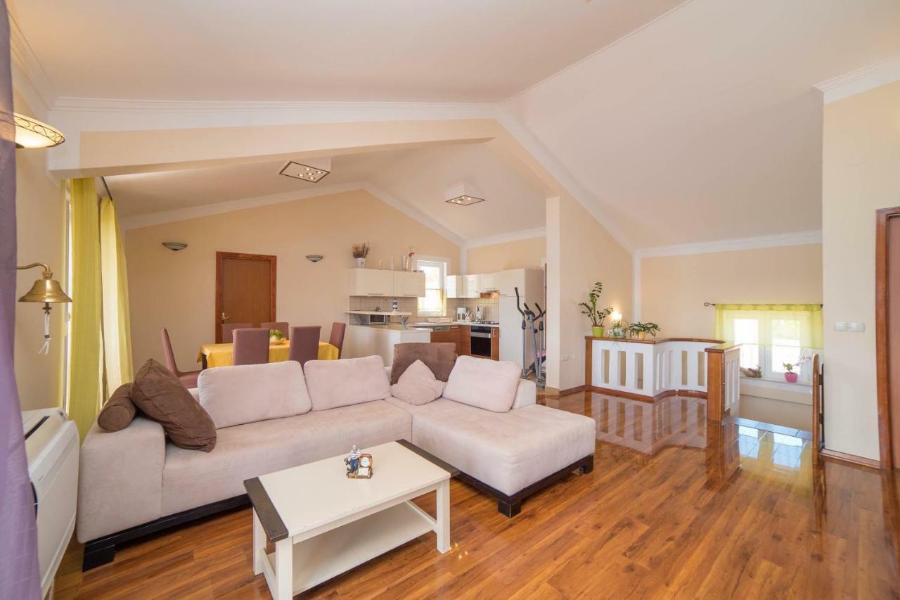 Captain'S Apartment Barbat na Rabu 외부 사진